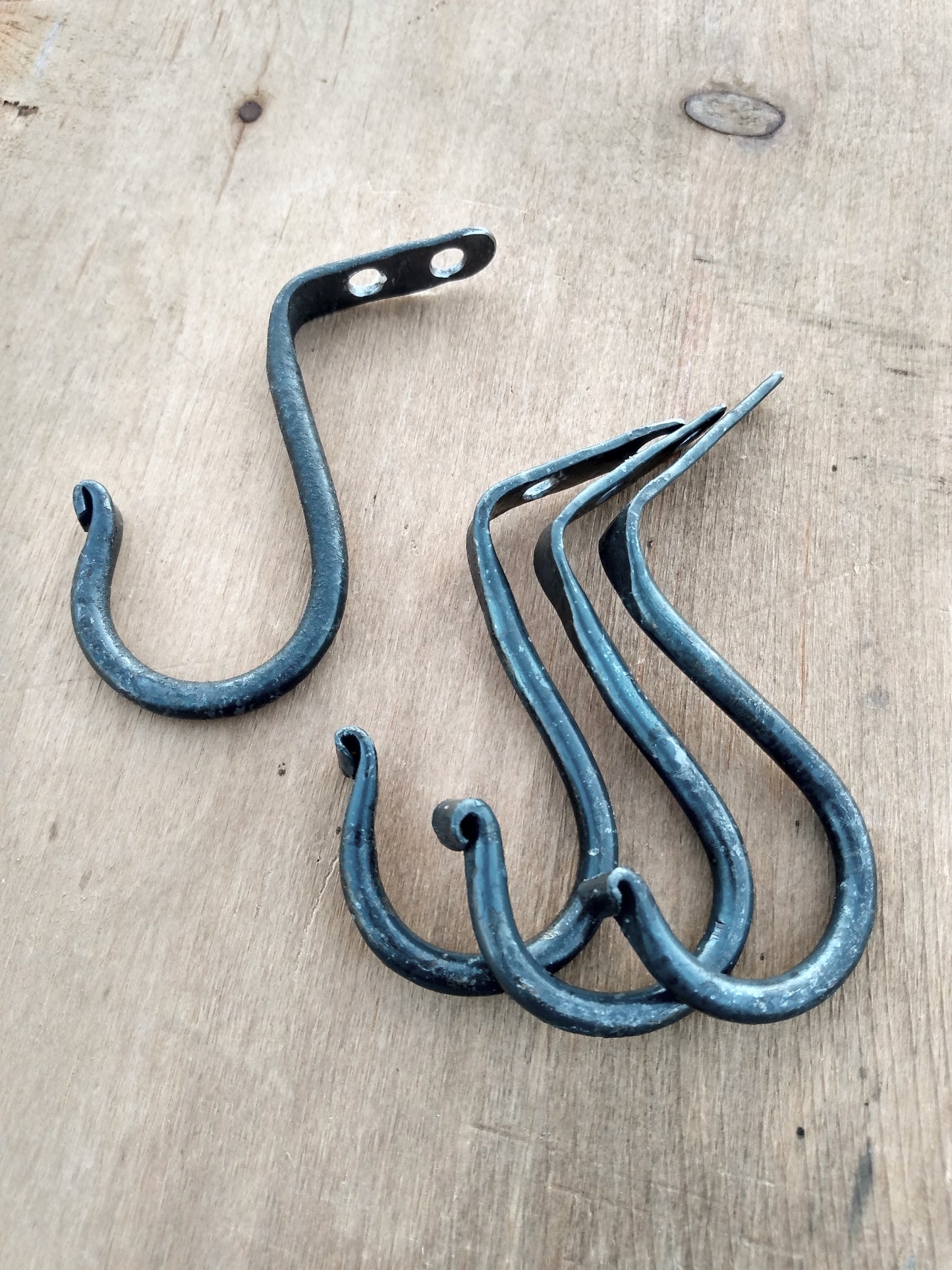 Undermount Wall Hooks