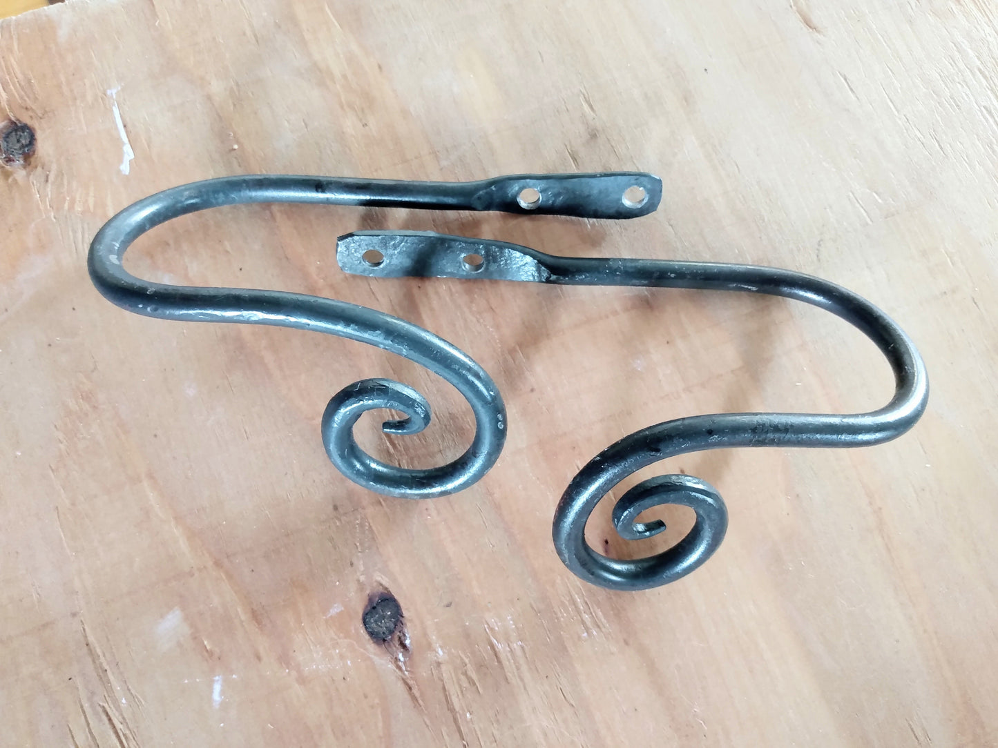 Scroll Design Curtain Tie-back (Set of 2)