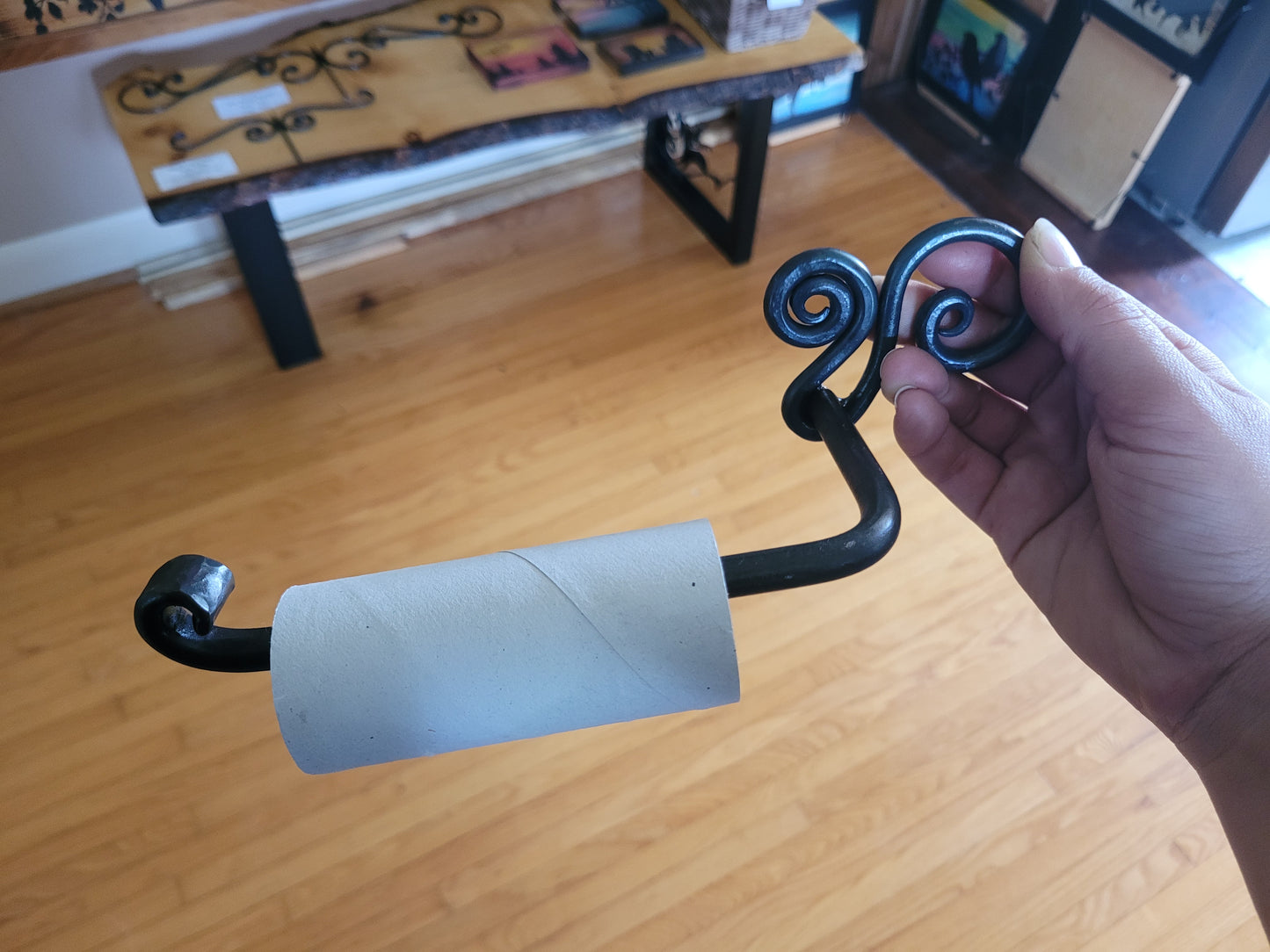 Scroll Design Toilet Paper Holder