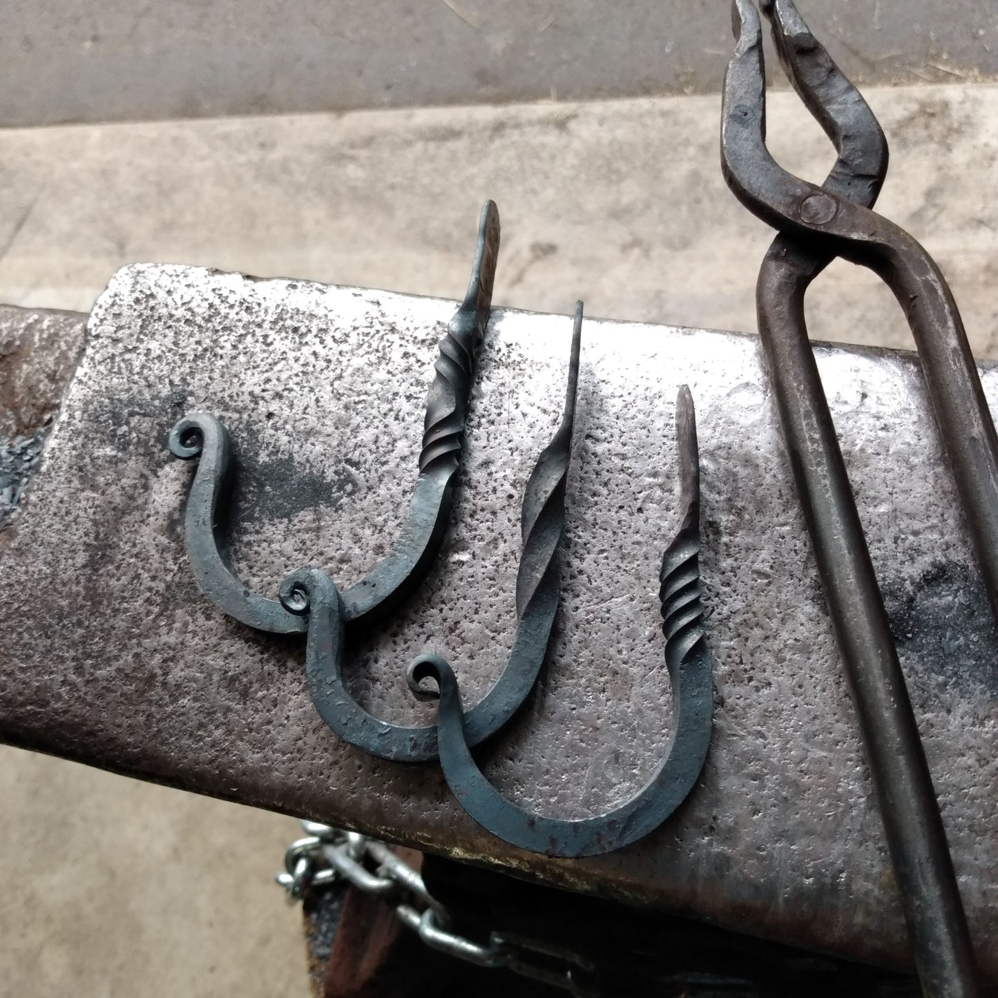 NEW Pattern-Twisting Steel (Coat Hooks Workshop)