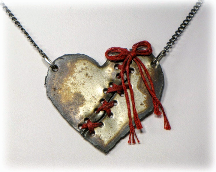 Custom broken heart necklace set