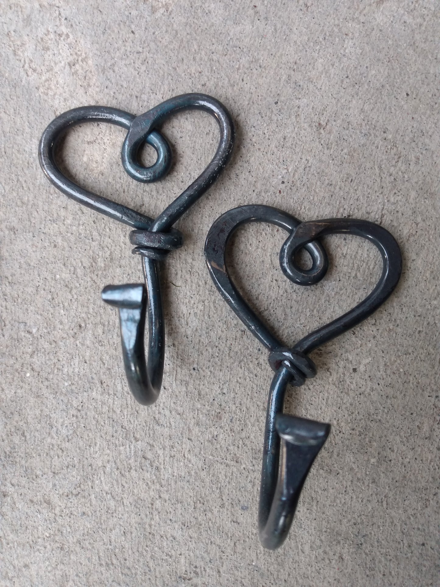 Wrap-around Heart Wall Hooks