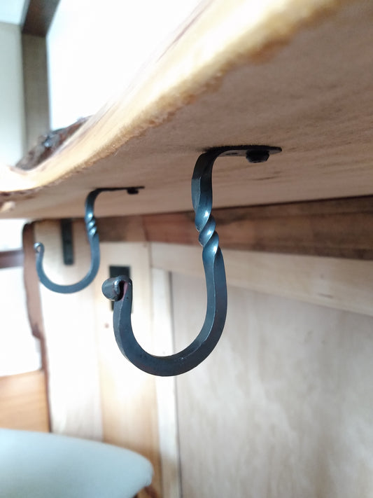 Twisted Under Shelf Hooks